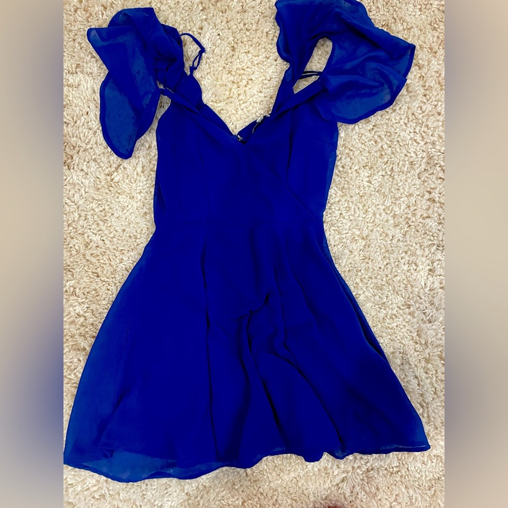 Beautiful navy blue dress, V neck, knee length dress